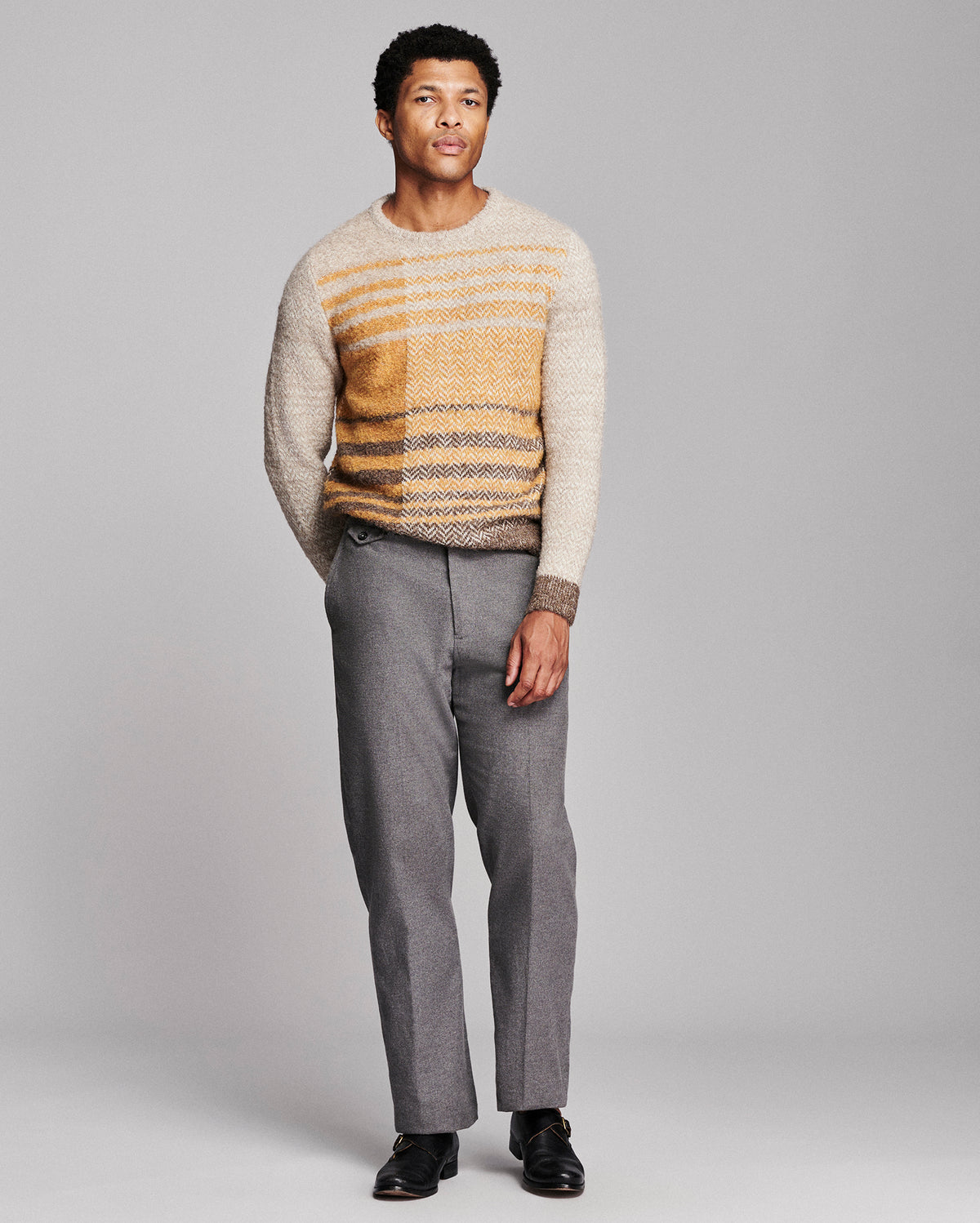 Model is 6'2" wearing size medium.