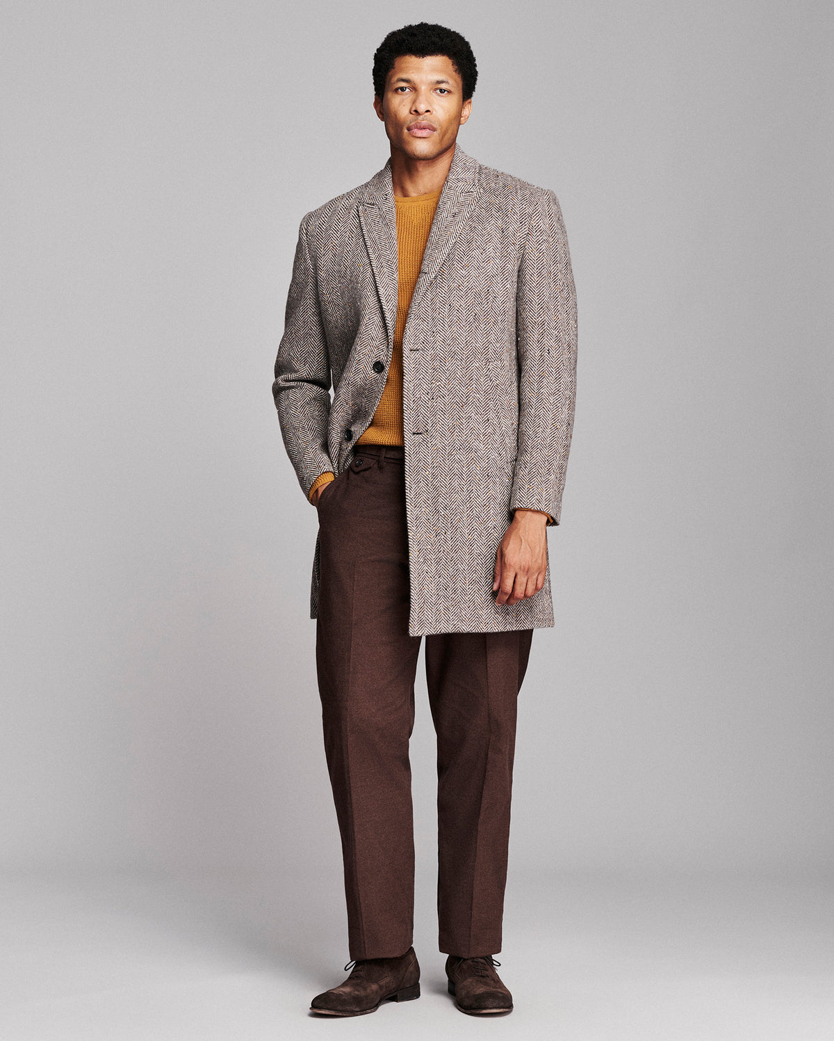 Model is 6'2" wearing size medium.