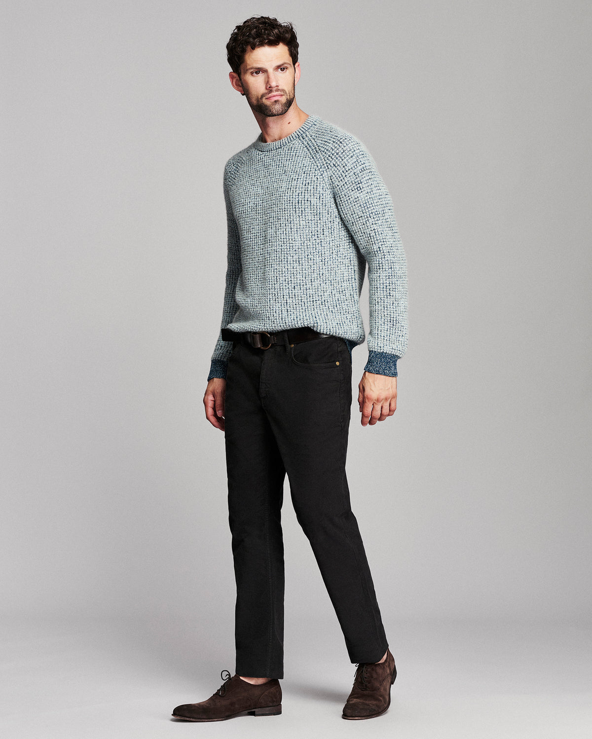 Model is 6'2" wearing size medium.