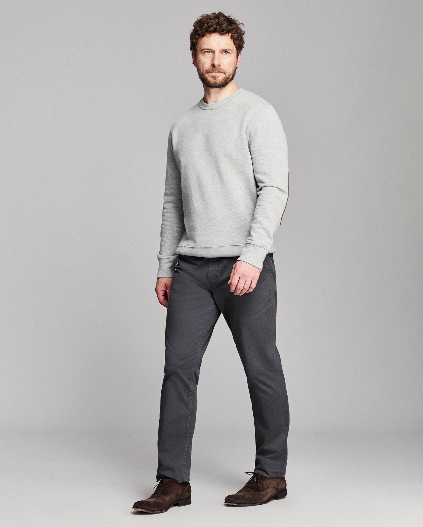 Model is 6'2" wearing size medium.