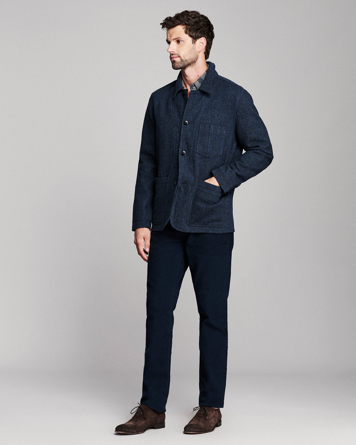 Model is 6'2" wearing size medium.