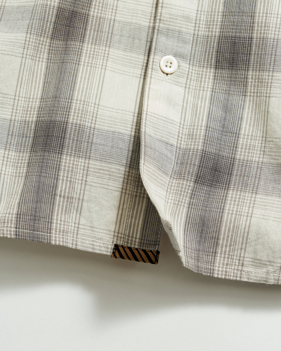 Shadow Plaid Tuscumbia Shirt Hidden Button Down in Grey/Natural