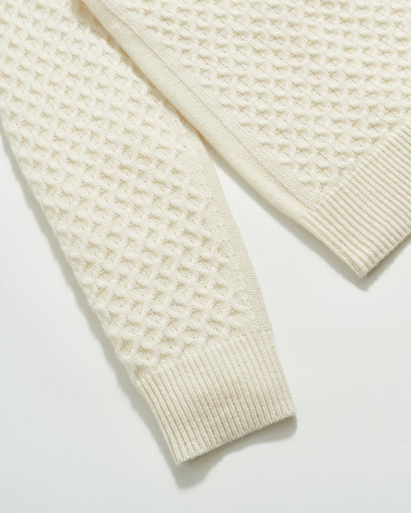 Cashmere Honeycomb Turtleneck in Natural