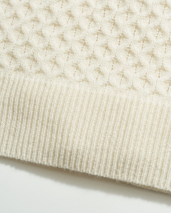 Cashmere Honeycomb Turtleneck in Natural