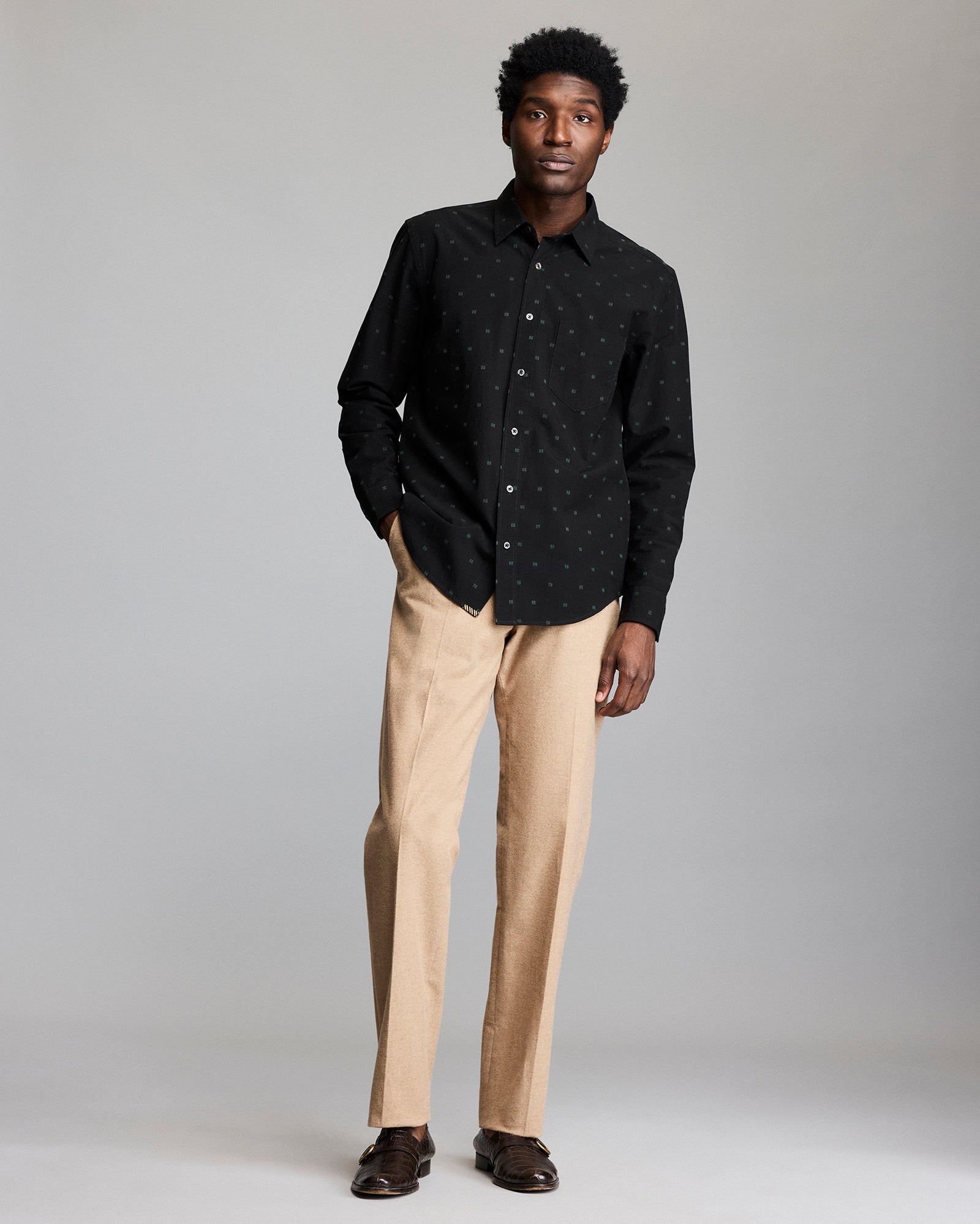 Model wears the Dobby Cypress Shirt