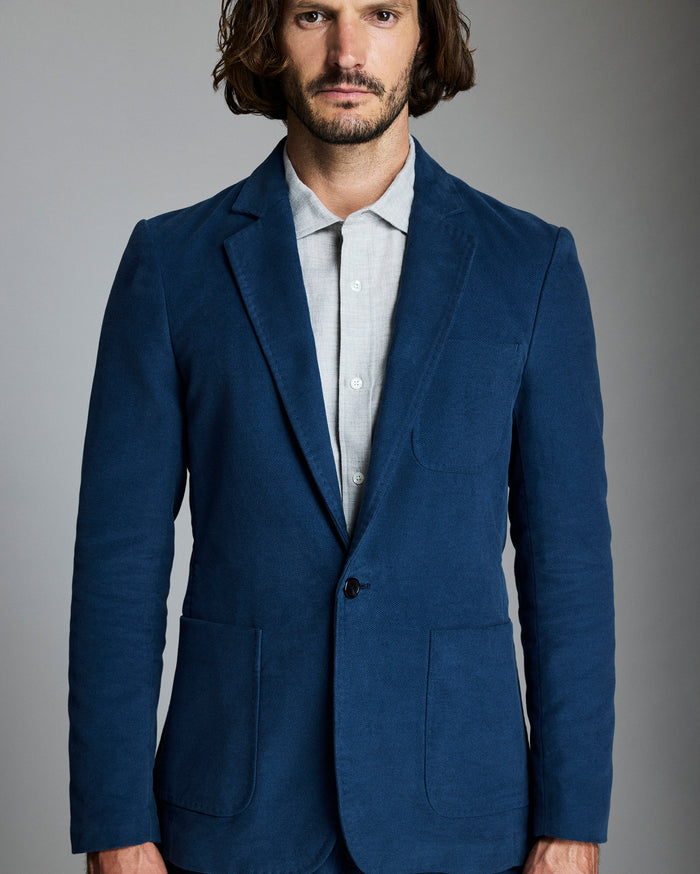 Front of the jacket, showing the single dark horn button closue at the front.