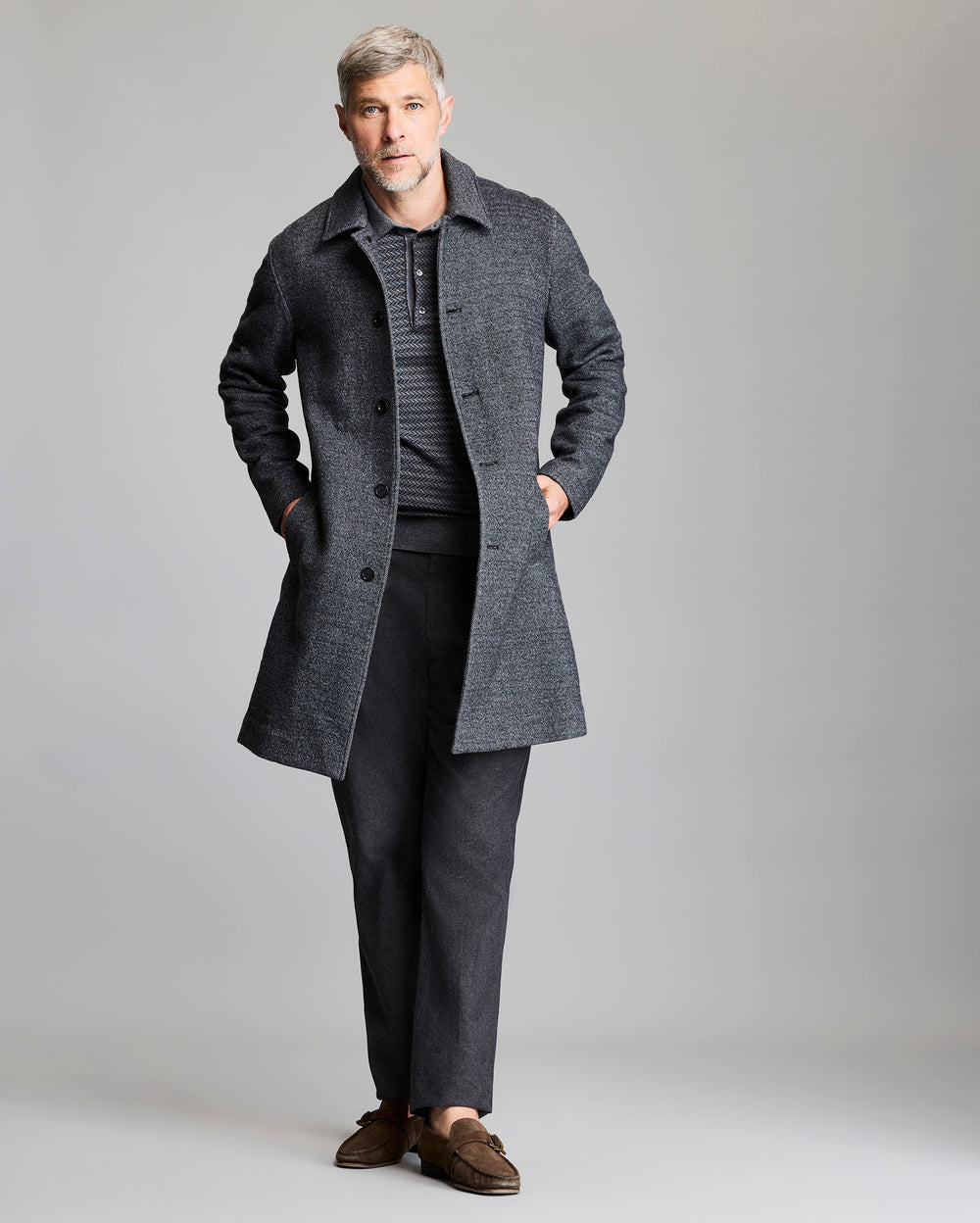 The coat in movement.