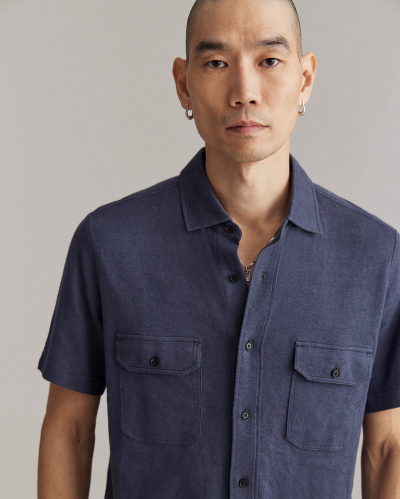 Short Sleeve Hemp Cotton Knit Shirt in Navy