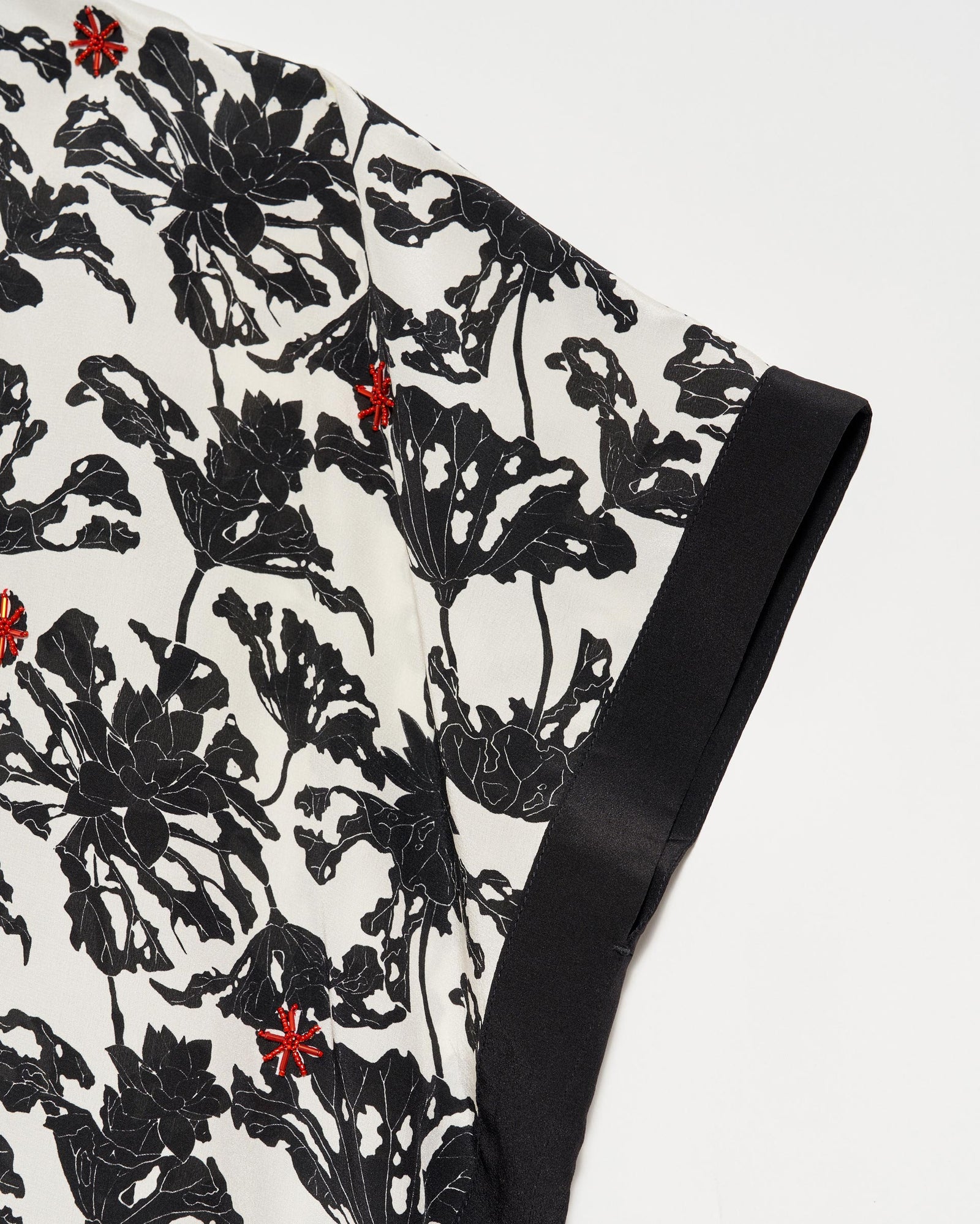 Banded Kaftan Blouse in Black/White