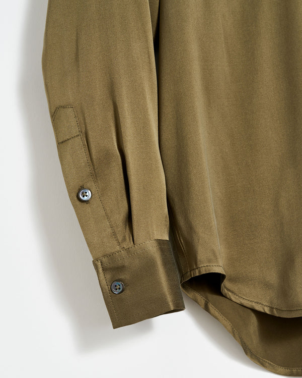 The utility shirt in burnt olive