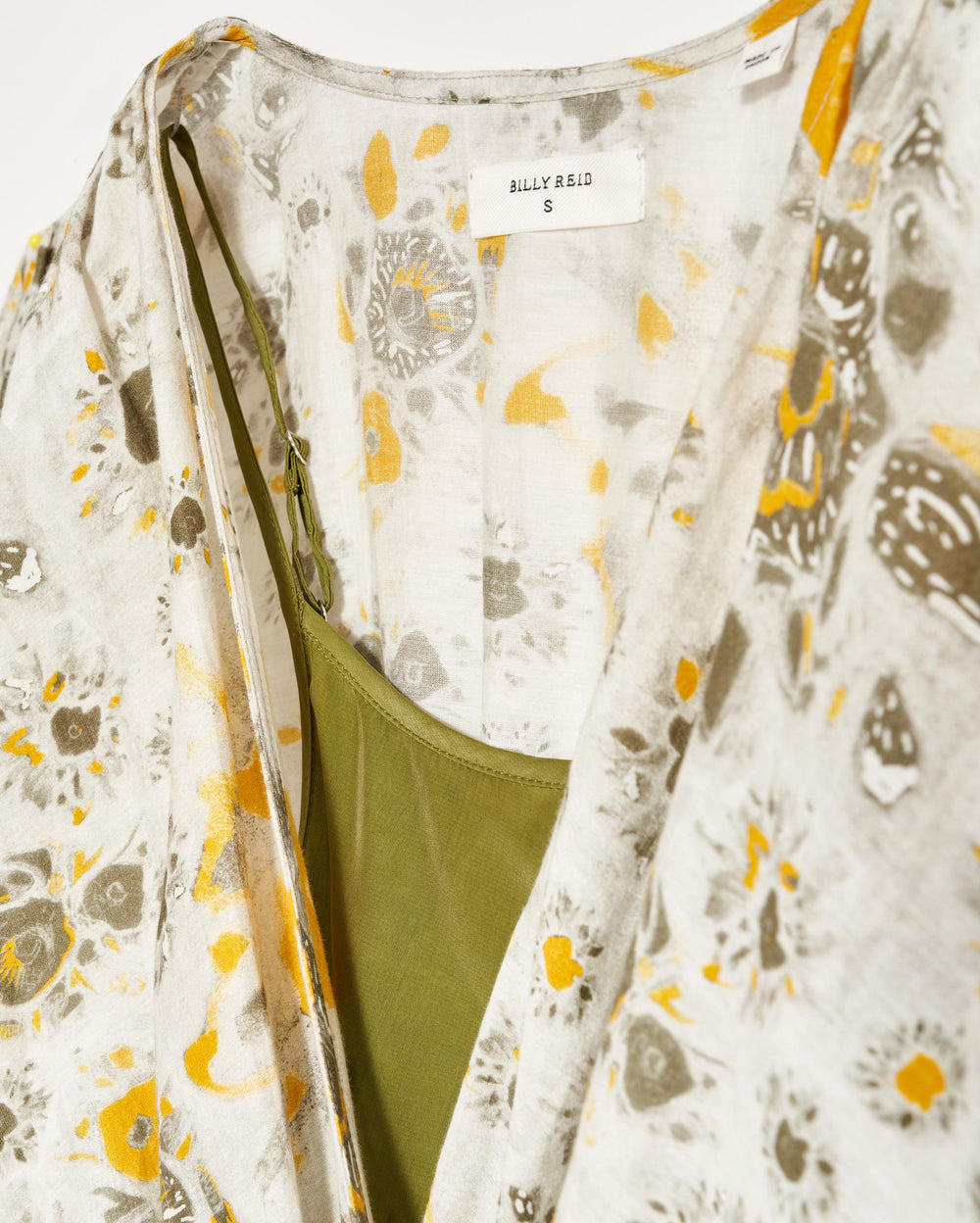 Robe Wrap Dress in Ivory/Gold