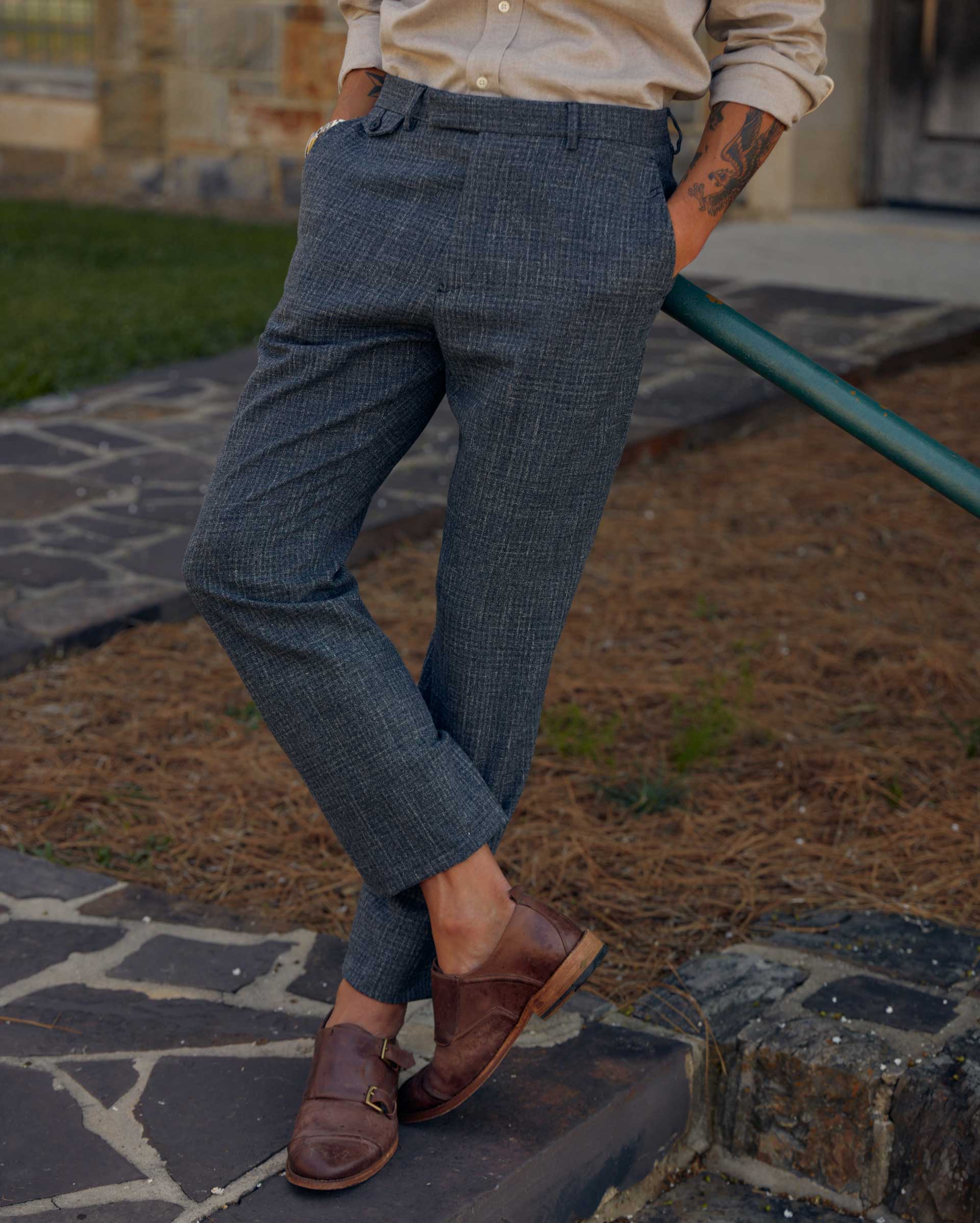 FLAT FRONT TROUSER IN CHARCOAL Billy Reid
