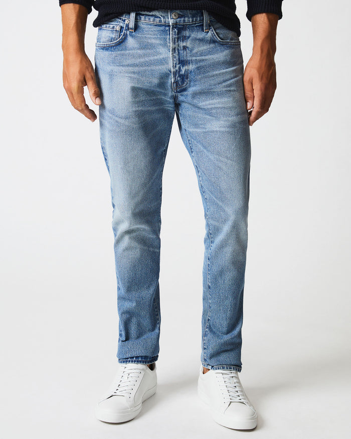 Une variante somme Très en colère veste matelassée homme bleu marine fragment Fo Une variante somme Très en colère veste matelassée homme bleu marine fragment Fo