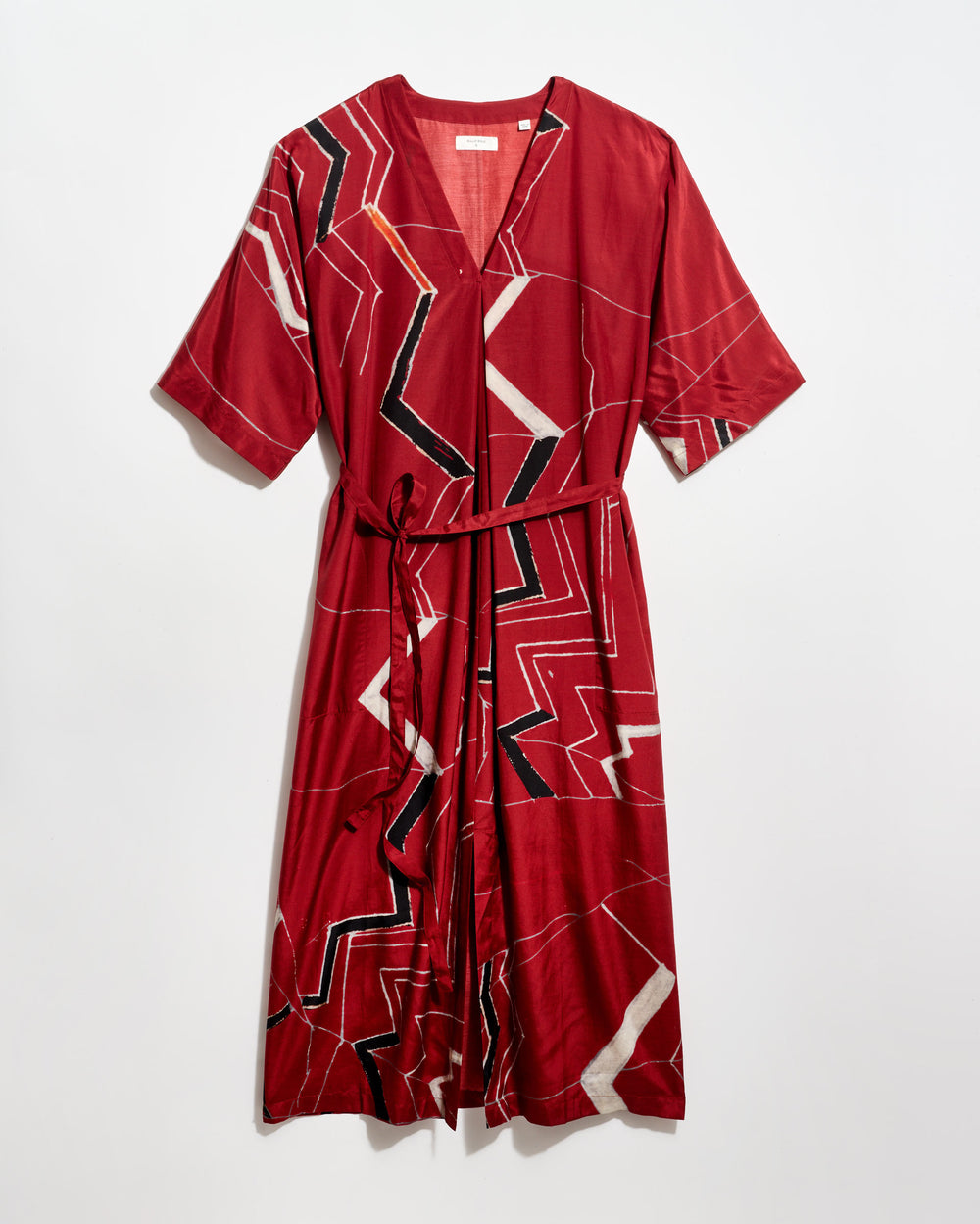 Mountain Silk V Pleat Maxi Dress in Maroon