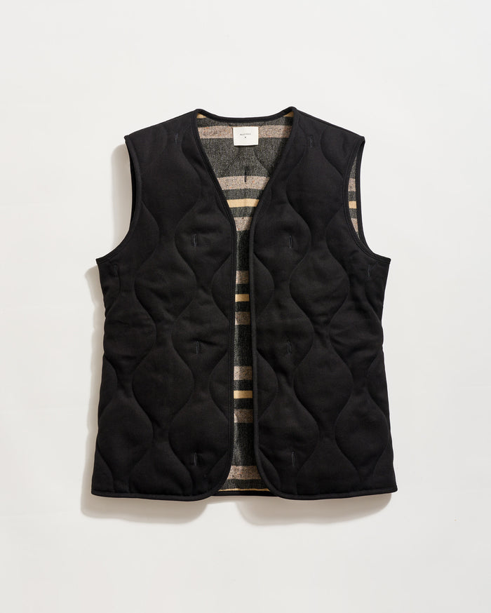 Vest flat