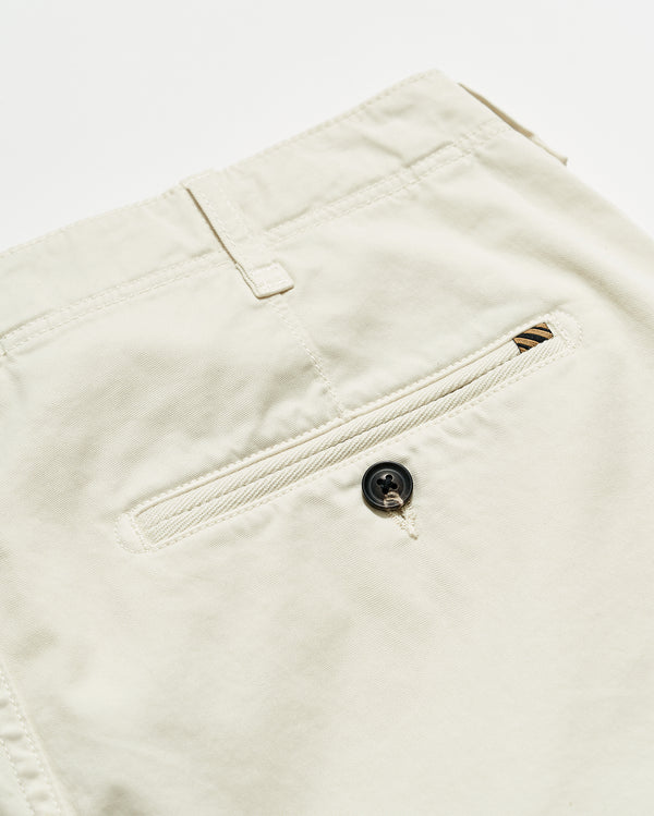 Chino Short in Eggshell