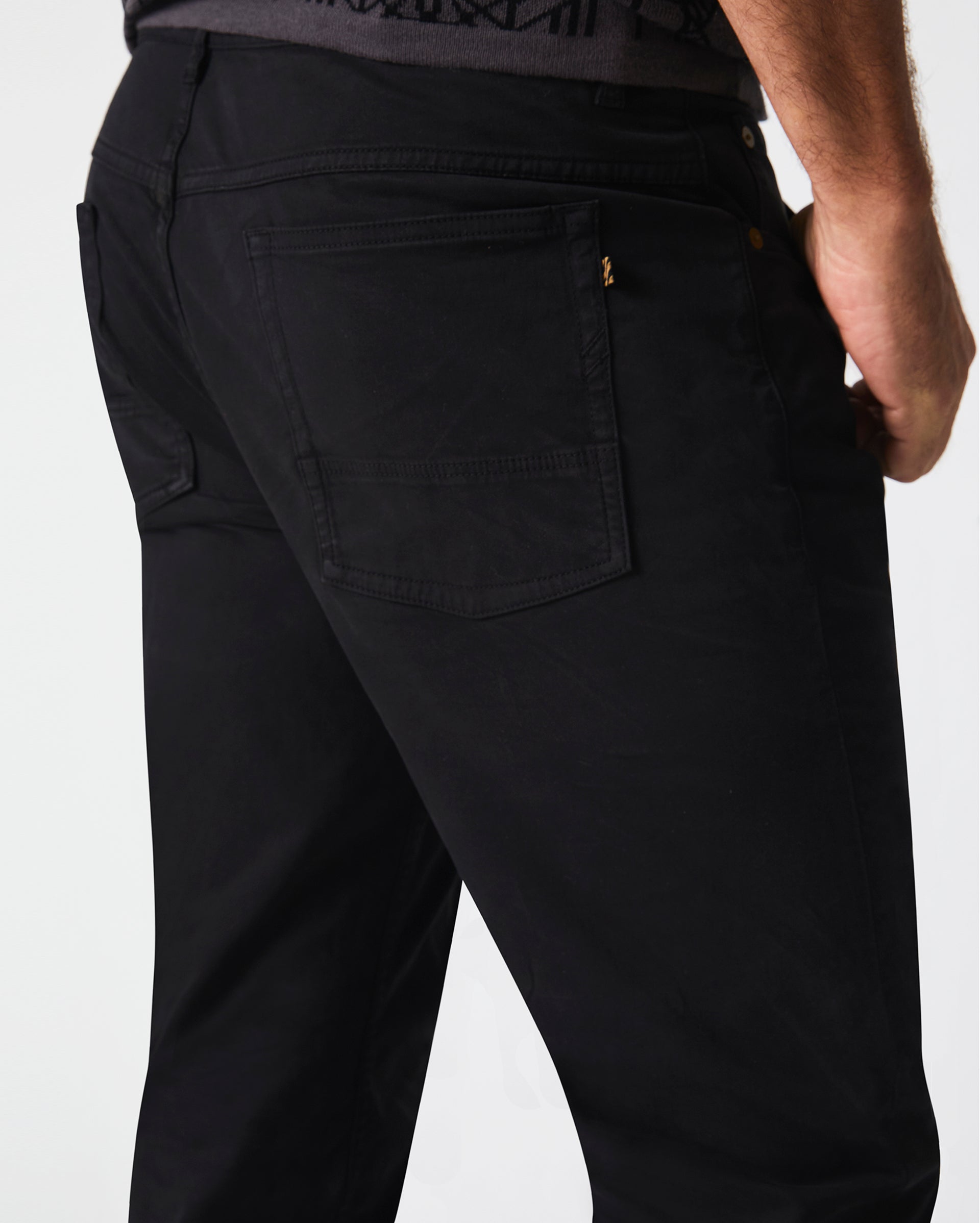 The Perfect Men's 5 Pocket Pants for Every Occasion Comfortable and