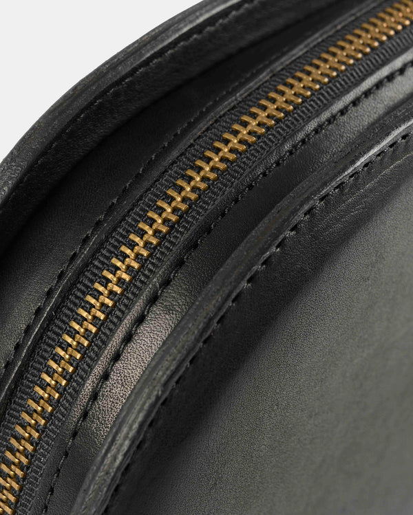 Anne Clutch in Kireina Black - zipper