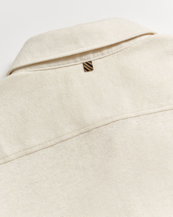 Short Sleeve Hemp Cotton Knit Shirt in Tinted White
