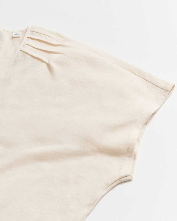 S/S PINTUCK KNIT TOP