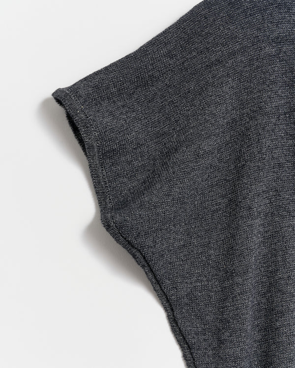 Short Sleeve Bound V Neck Sweater in Black