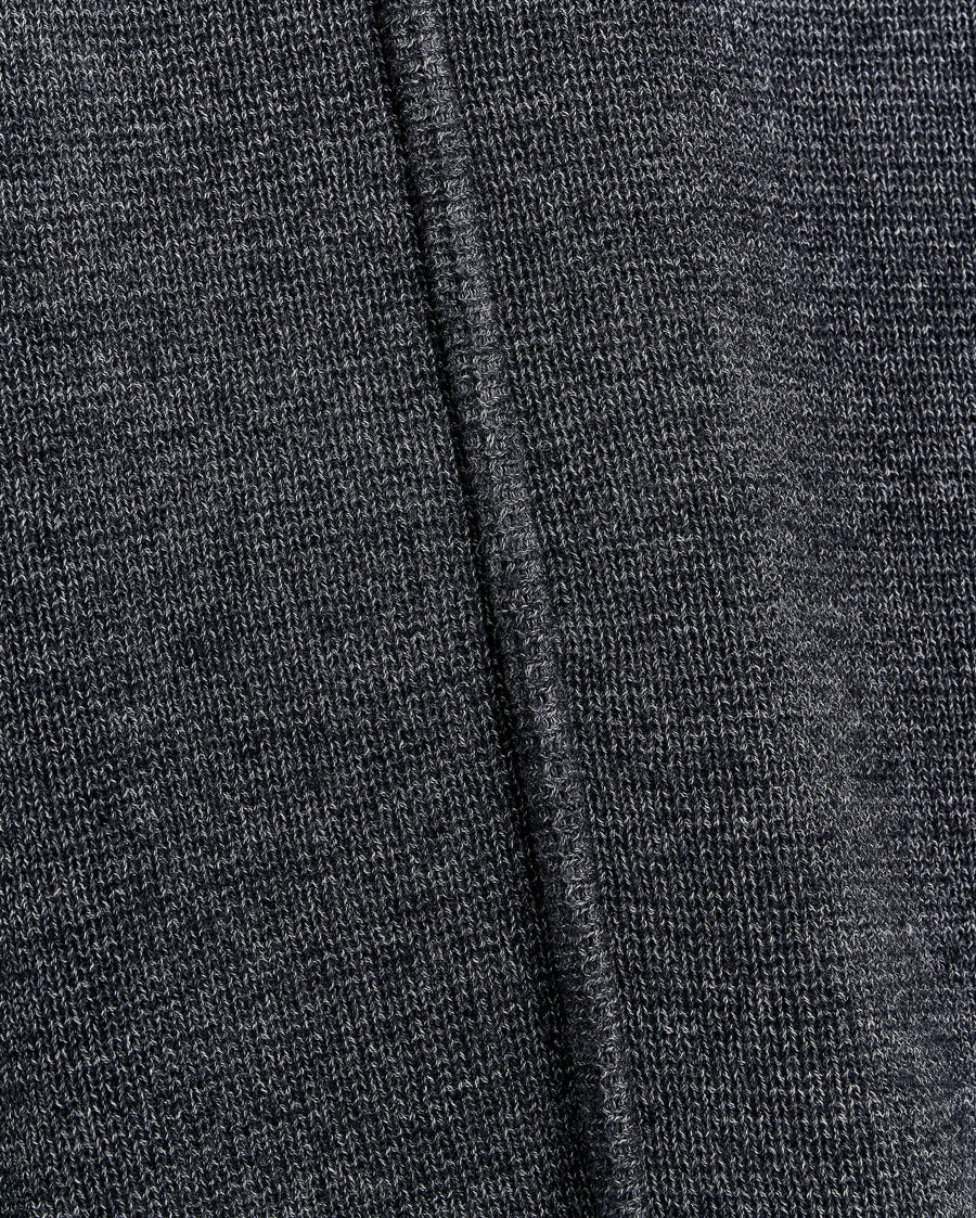 Short Sleeve Bound V Neck Sweater in Black