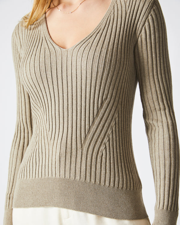 V Neck Tennis Sweater in Oyster