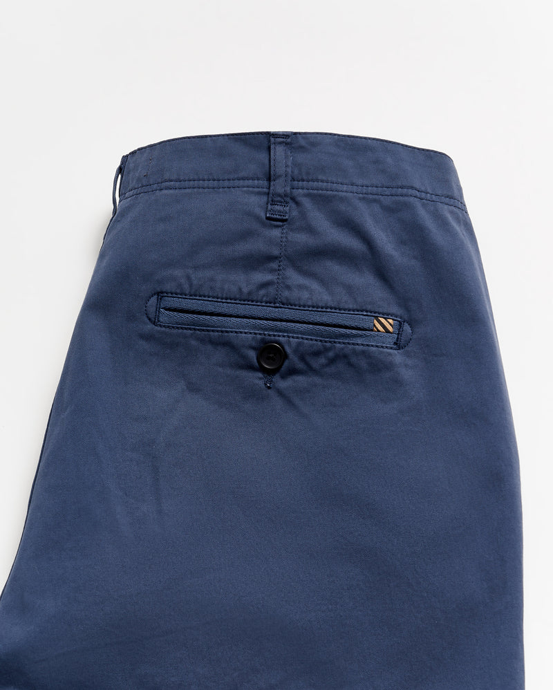 Chino Pant in Carbon Blue