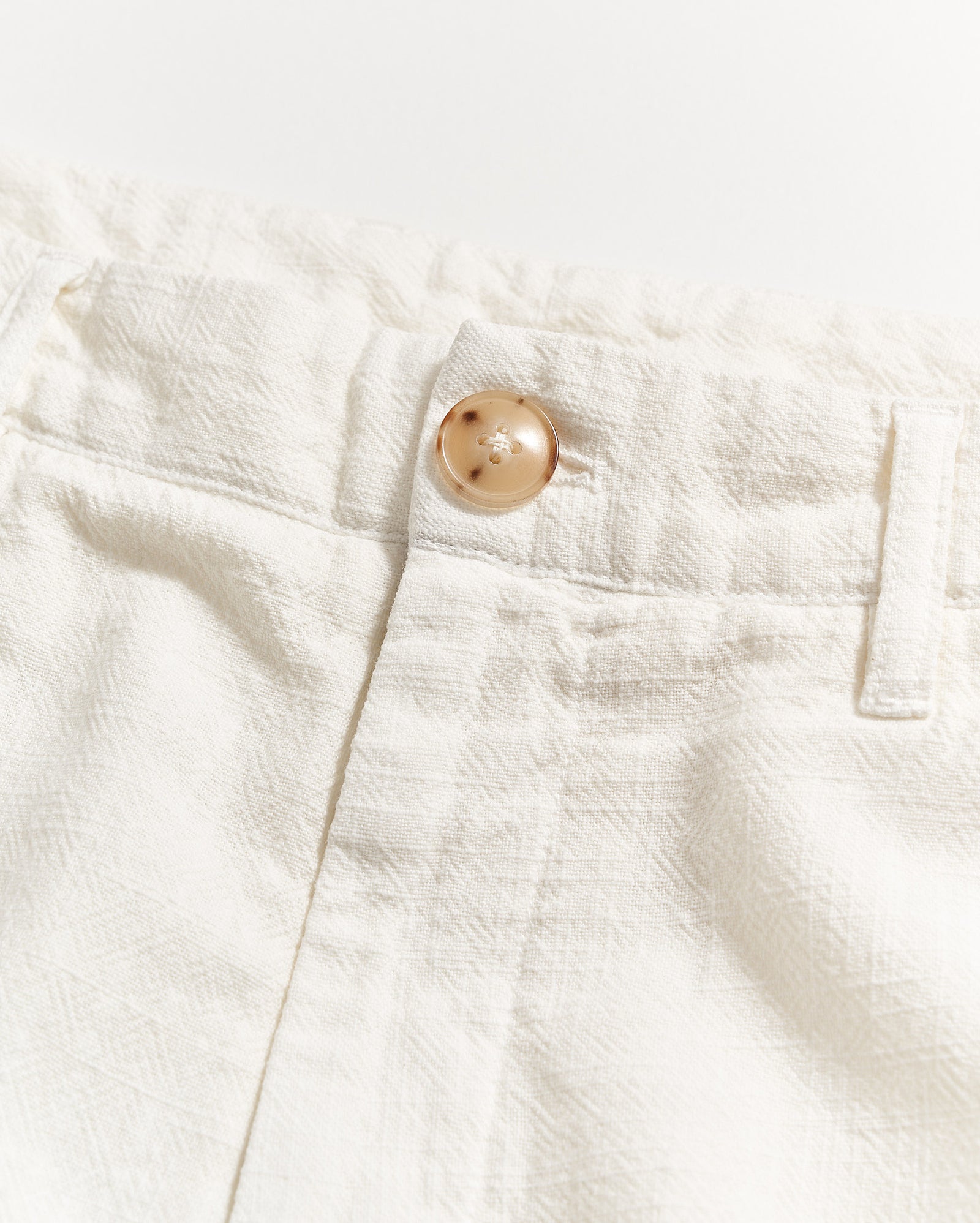 Slub Cotton Short in Tinted White